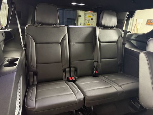 Used 2021 Chevrolet Tahoe High Country image 12