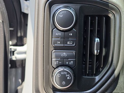 Used 2025 Chevrolet Silverado 1500 Custom AWD/4WD image 25