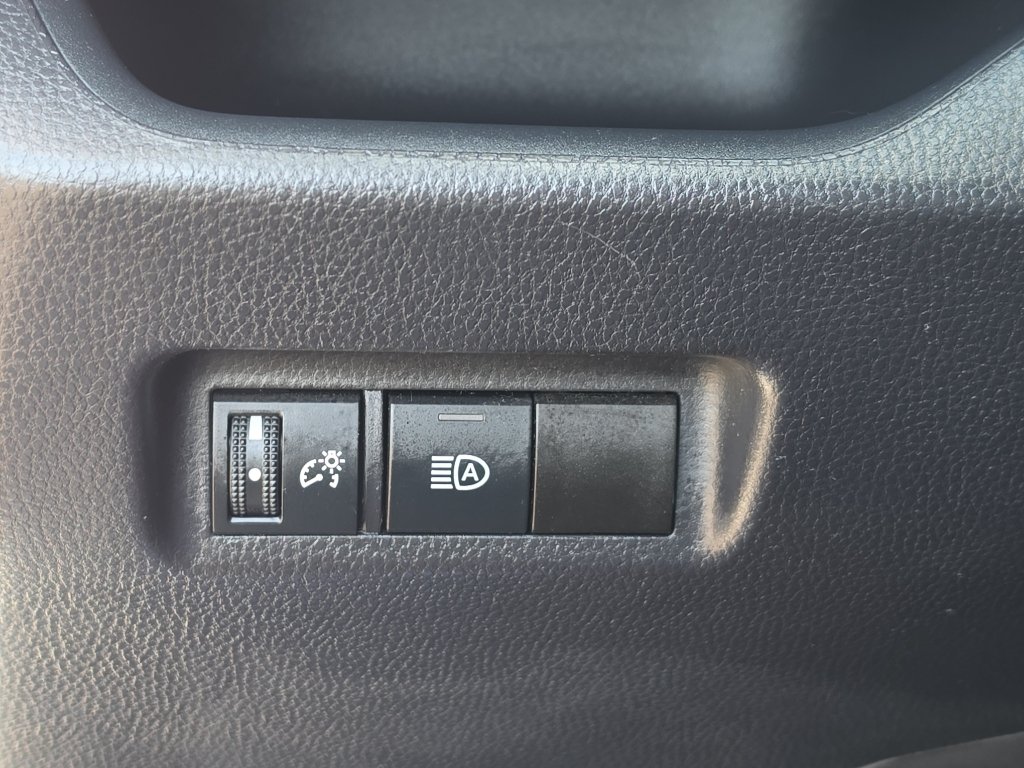 Certified 2025 Toyota RAV4 LE AWD/4WD image 26