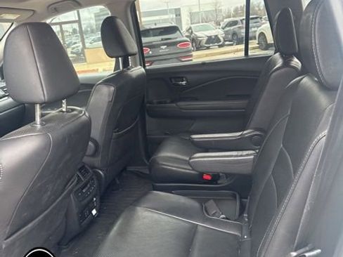 Used 2019 Honda Pilot Elite image 9