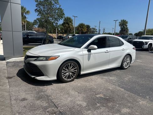 Used 2019 Toyota Camry XLE w/ Driver Assist Package image 2