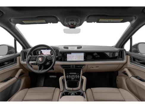 Used 2025 Porsche Cayenne S image 10