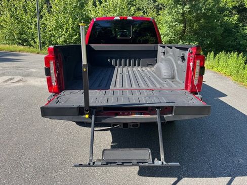 Used 2023 Ford F250 Lariat w/ Lariat Ultimate Package AWD/4WD image 9