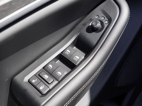 New 2026 Jeep Grand Cherokee Altitude AWD/4WD image 12