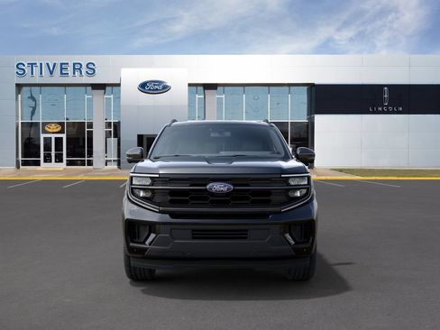 New 2027 Ford Expedition Active RWD image 7