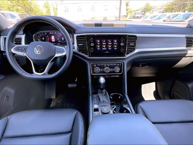 Certified 2023 Volkswagen Atlas SE AWD/4WD image 14