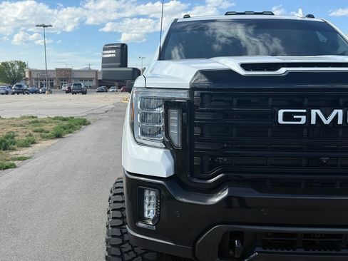 Used 2023 GMC Sierra 3500 SLT w/ SLT Premium Package AWD/4WD image 6