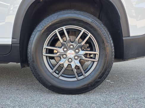 Used 2025 GMC Acadia Elevation image 50