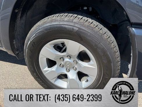 Used 2025 RAM 1500 Big Horn AWD/4WD image 10