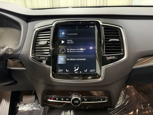 Used 2018 Volvo XC90 T6 Momentum w/ Convenience Package AWD/4WD image 15