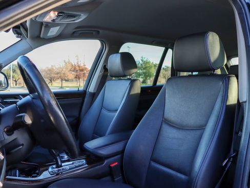 Used 2017 BMW X3 xDrive28i image 14