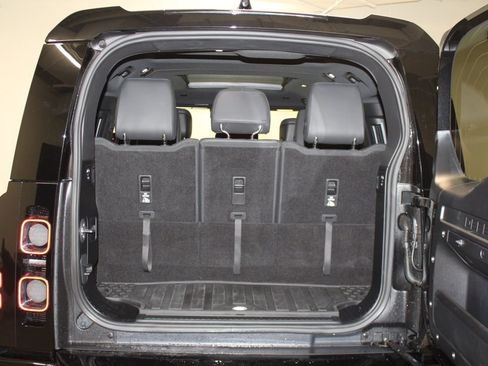 Certified 2024 Land Rover Defender 130 V8 image 42