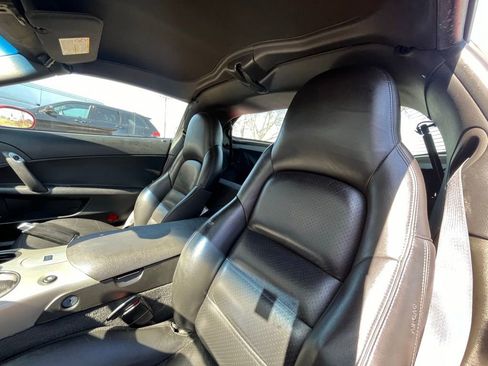 Used 2005 Chevrolet Corvette Base w/ Preferred Equipment Group image 12