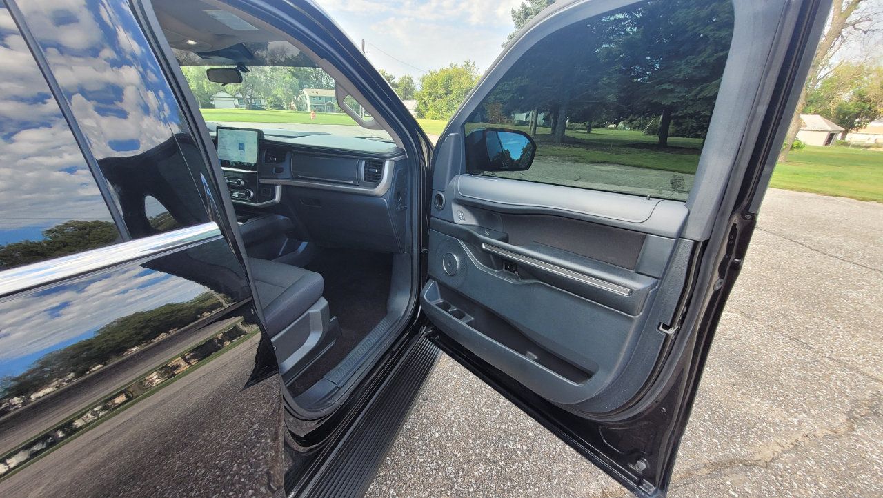 Used 2022 Ford Expedition XL AWD/4WD image 13