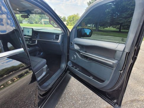 Used 2022 Ford Expedition XL image 13