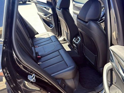 Used 2024 BMW X3 xDrive30i w/ M Sport Package AWD/4WD image 31