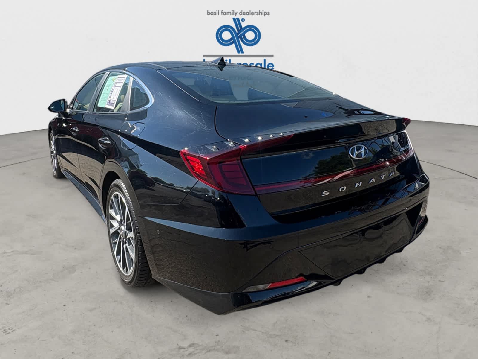 Used 2023 Hyundai Sonata Limited FWD image 5