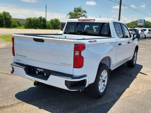 New 2025 Chevrolet Silverado 1500 Custom image 4
