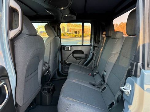 New 2026 Jeep Gladiator Sport AWD/4WD image 27