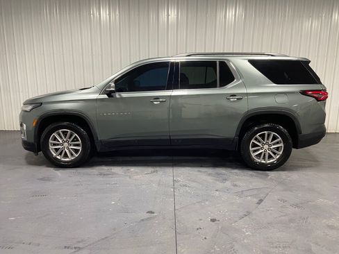 Used 2022 Chevrolet Traverse LT image 4