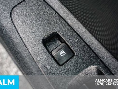 Used 2025 Hyundai Elantra SE image 51