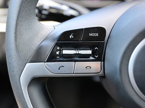 Certified 2023 Hyundai Elantra SEL FWD image 31