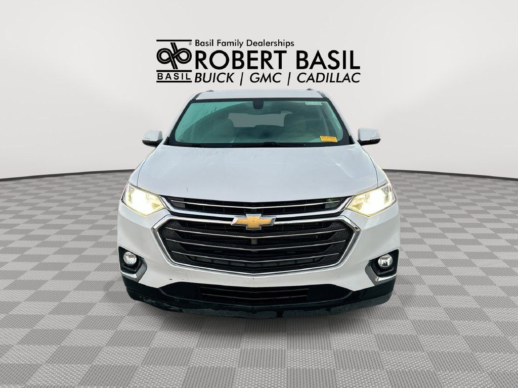 Used 2018 Chevrolet Traverse LT FWD image 3
