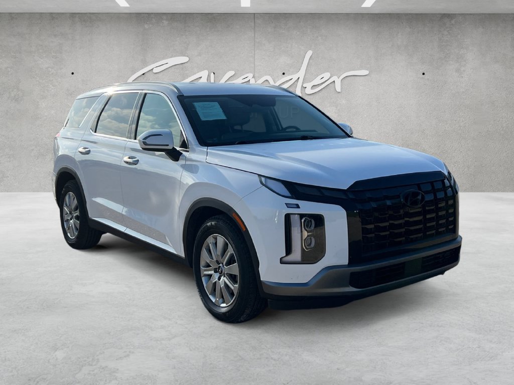 Used 2025 Hyundai Palisade SEL FWD image 2