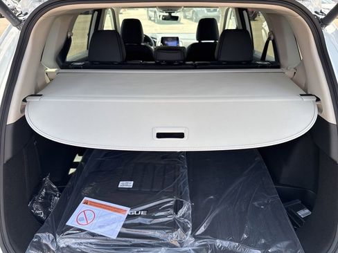 New 2026 Nissan Rogue SV AWD/4WD image 30