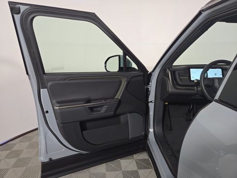 Used 2025 Rivian R1S Adventure AWD/4WD image 16