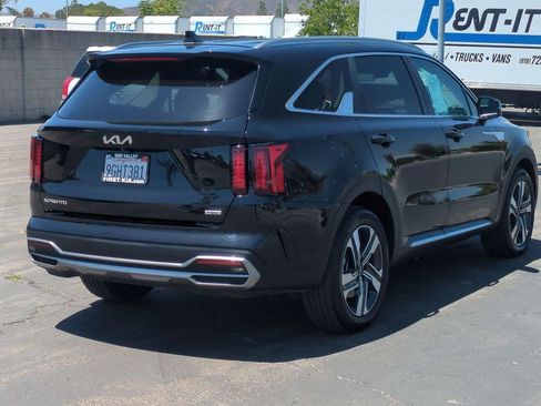 Certified 2023 Kia Sorento EX AWD/4WD image 6