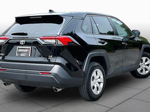 Used 2023 Toyota RAV4 LE AWD/4WD image 13