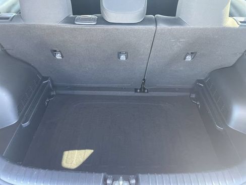 Used 2025 Kia Soul LX w/ LX Technology Package FWD image 34
