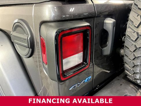 Used 2023 Jeep Wrangler Unlimited w/ Cold Weather Group AWD/4WD image 23
