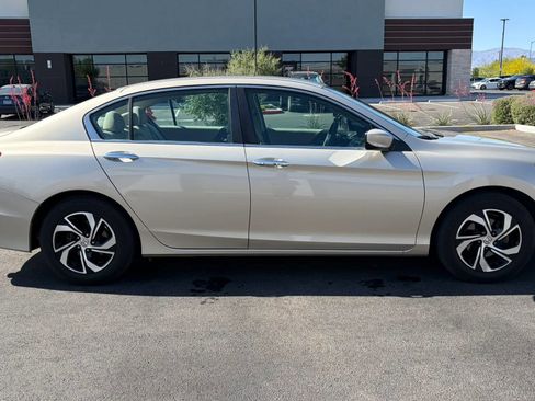 Used 2016 Honda Accord LX image 7