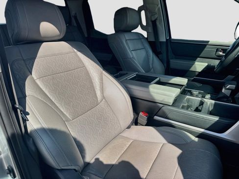 Used 2022 Toyota Tundra Limited RWD image 16
