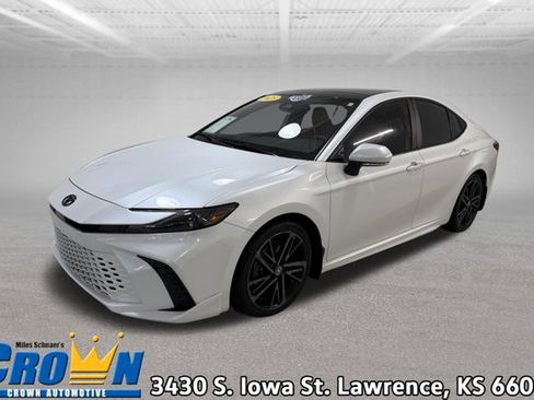 Used 2025 Toyota Camry XSE FWD image 1
