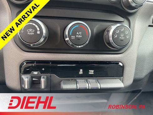 Used 2024 RAM 2500 Big Horn image 32