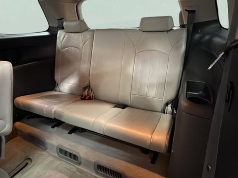 Used 2012 GMC Acadia Denali image 40