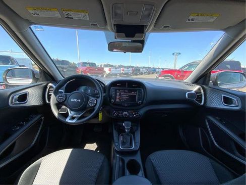 Used 2023 Kia Soul LX w/ Option Group 015 FWD image 25