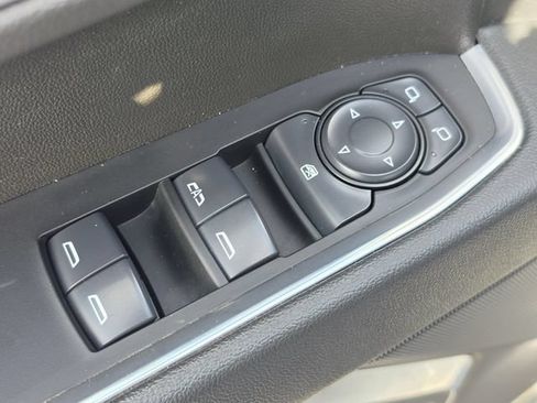 Used 2025 Chevrolet Silverado 1500 LT RWD image 29