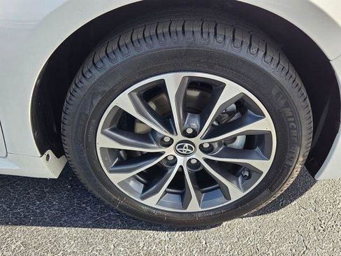 Used 2018 Toyota Avalon XLE Premium w/ All Weather Liner Package image 28