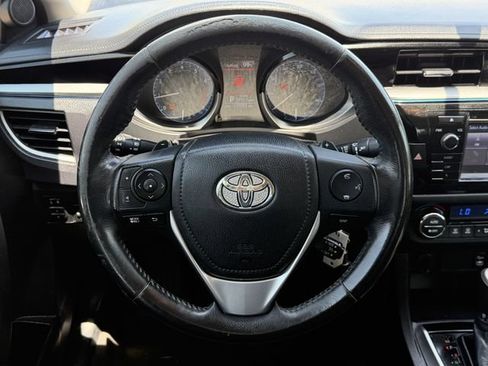 Used 2015 Toyota Corolla S FWD image 13