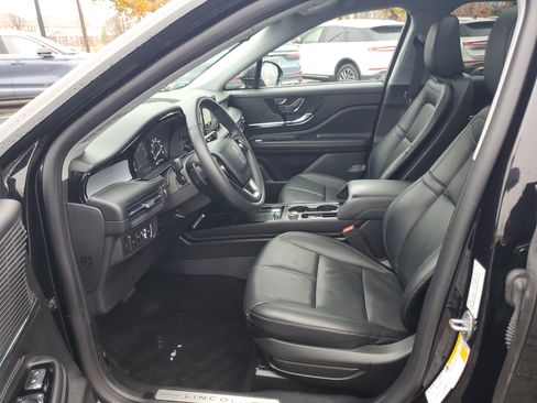 Certified 2022 Lincoln Corsair Standard w/ Premium Package image 12