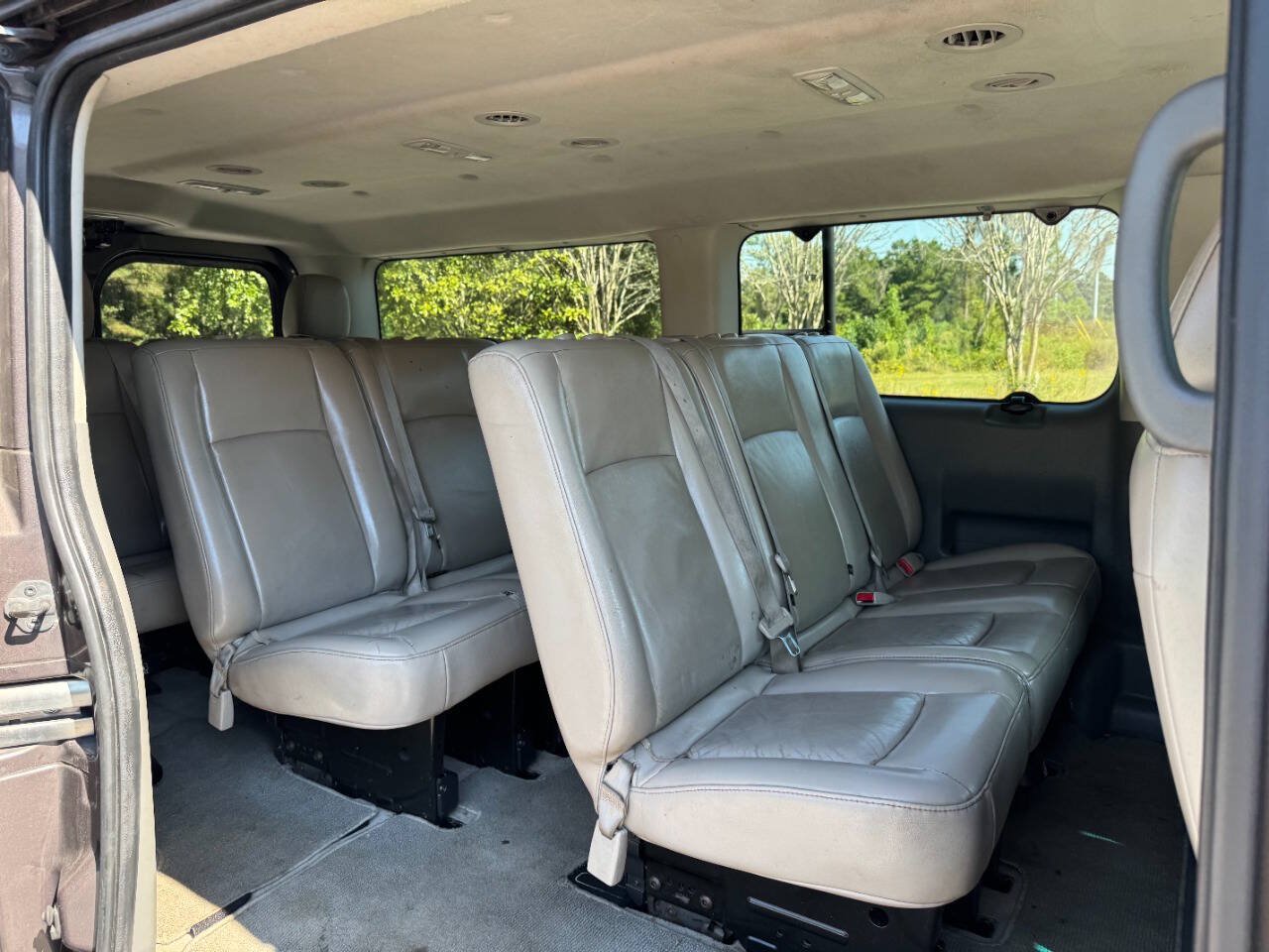 Used 2017 Nissan NV 3500 SL RWD image 14