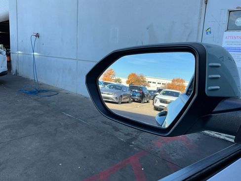 Used 2025 Hyundai Kona SEL image 18