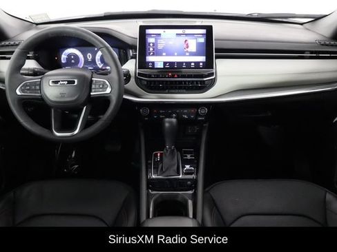 Used 2023 Jeep Compass Limited w/ Elite Group AWD/4WD image 13