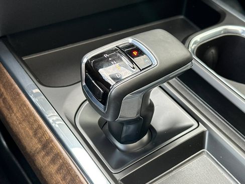 Certified 2023 Chevrolet Silverado 1500 High Country w/ High Country Premium Package AWD/4WD image 29