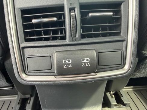 Used 2024 Subaru Forester Limited AWD/4WD image 22