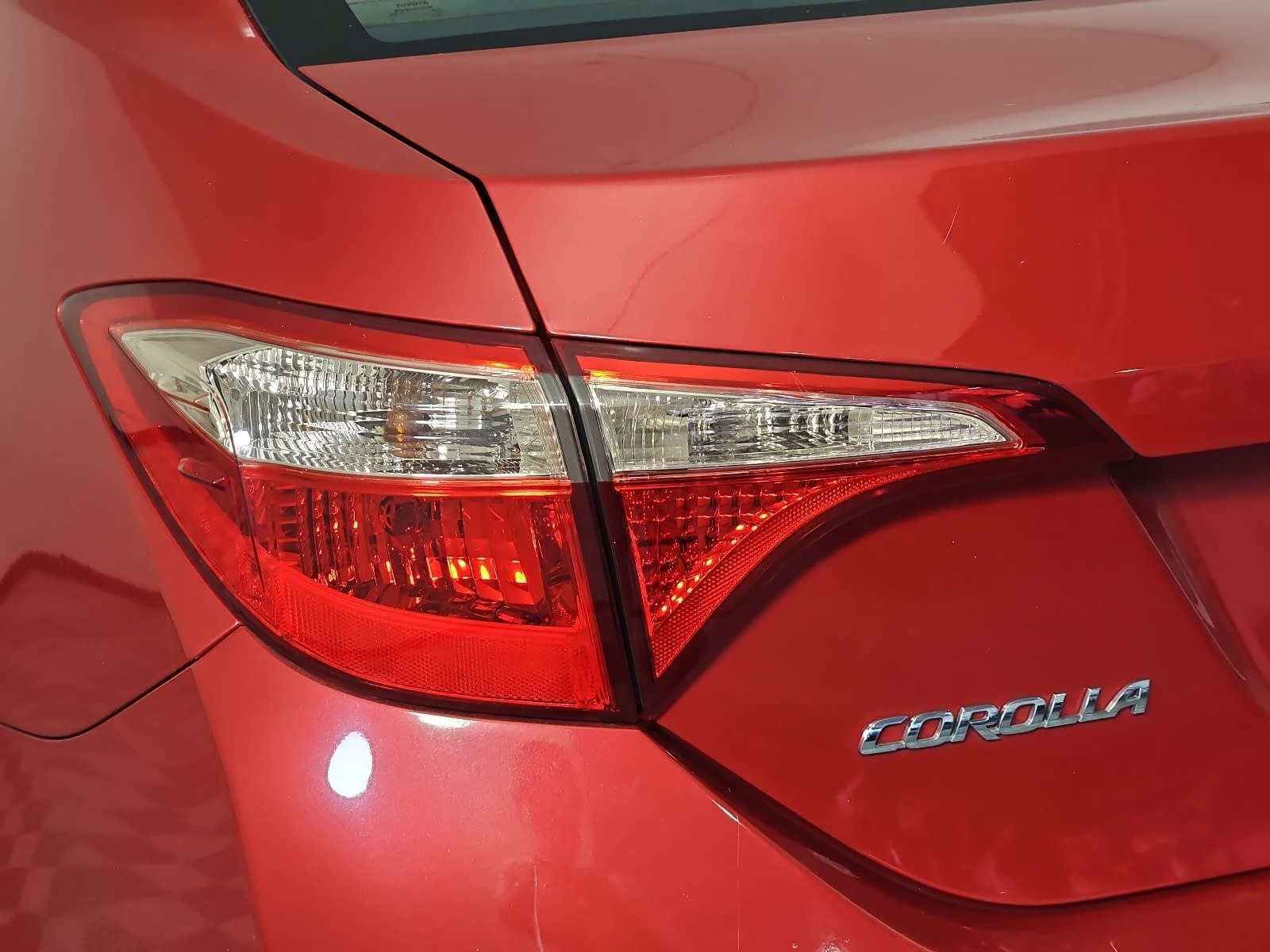 Used 2019 Toyota Corolla LE FWD image 29